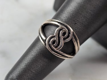 Womens Vintage Estate Sterling Silver Celtic Eternity Knot Ring
