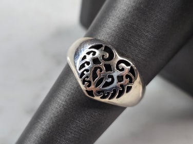 Womens Vintage Estate Sterling Silver Modernist Heart Ring