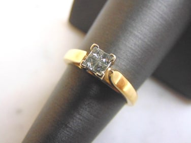 Womens Vintage Estate 14K Yellow Gold Diamond Ring