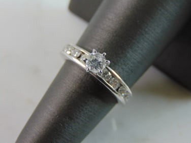 Womens Vintage Estate Platinum Diamond Ring