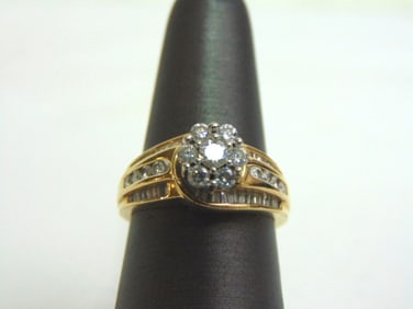 Women's Vintage 14K Yellow Gold Diamond Cluster Ring
