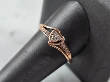 Womens Vintage Estate 10K Rose Gold Diamond Heart Ring