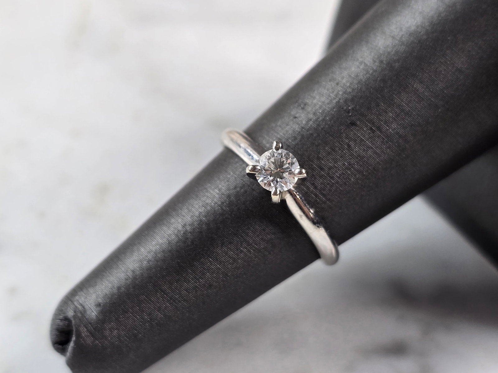 Womens Vintage Estate 14k White Gold Diamond Engagement Ring (1 of 6)