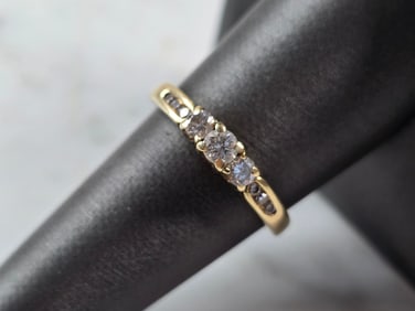 Womens Vintage Estate 14K Yellow Gold Diamond Ring