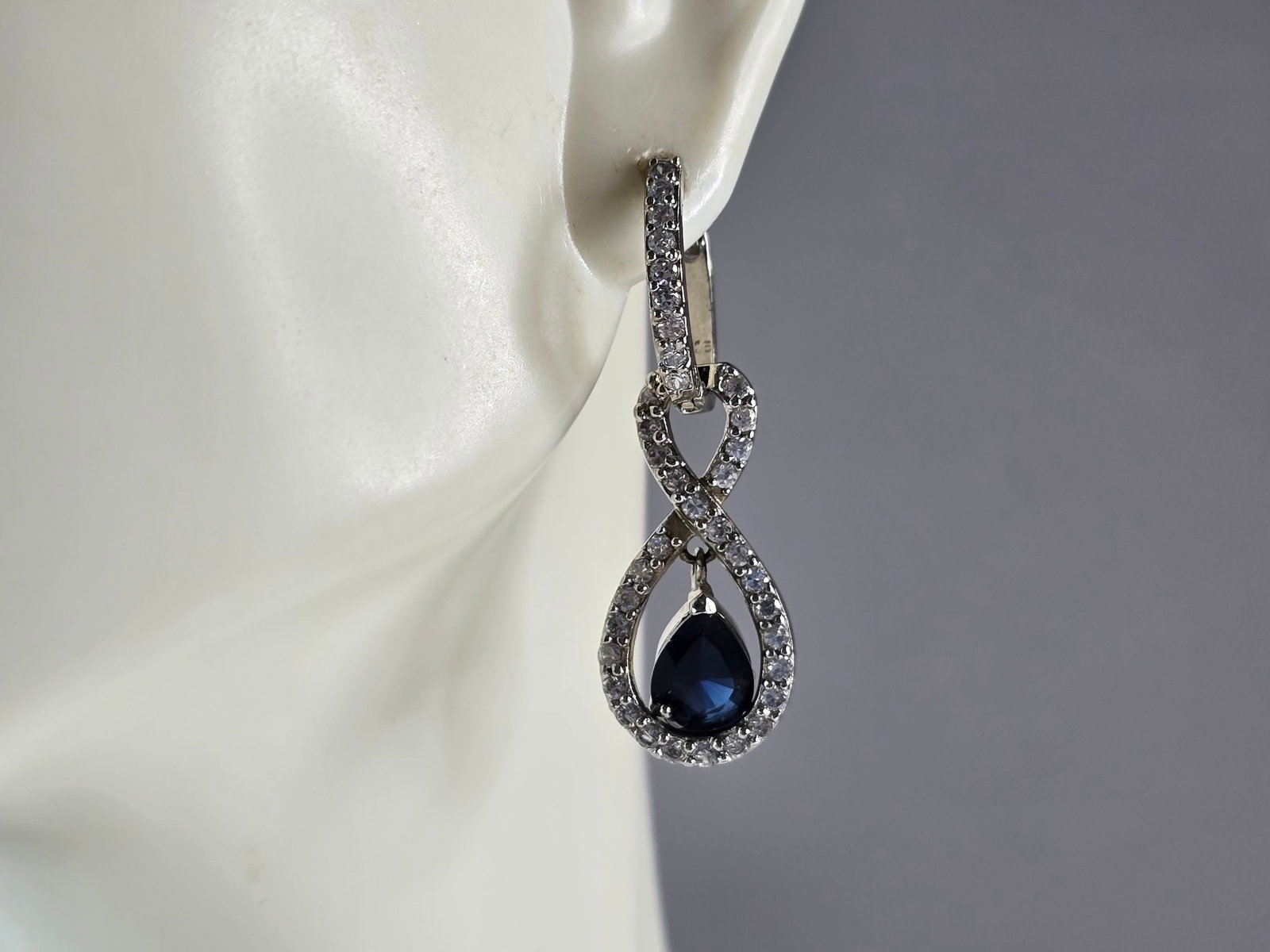 Womens Vintage Estate Sterling Silver Sapphire CZ Earrings (1 of 5)