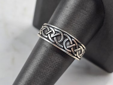 Mens Vintage Estate Sterling Silver WJ Celtic Eternity Knot Ring