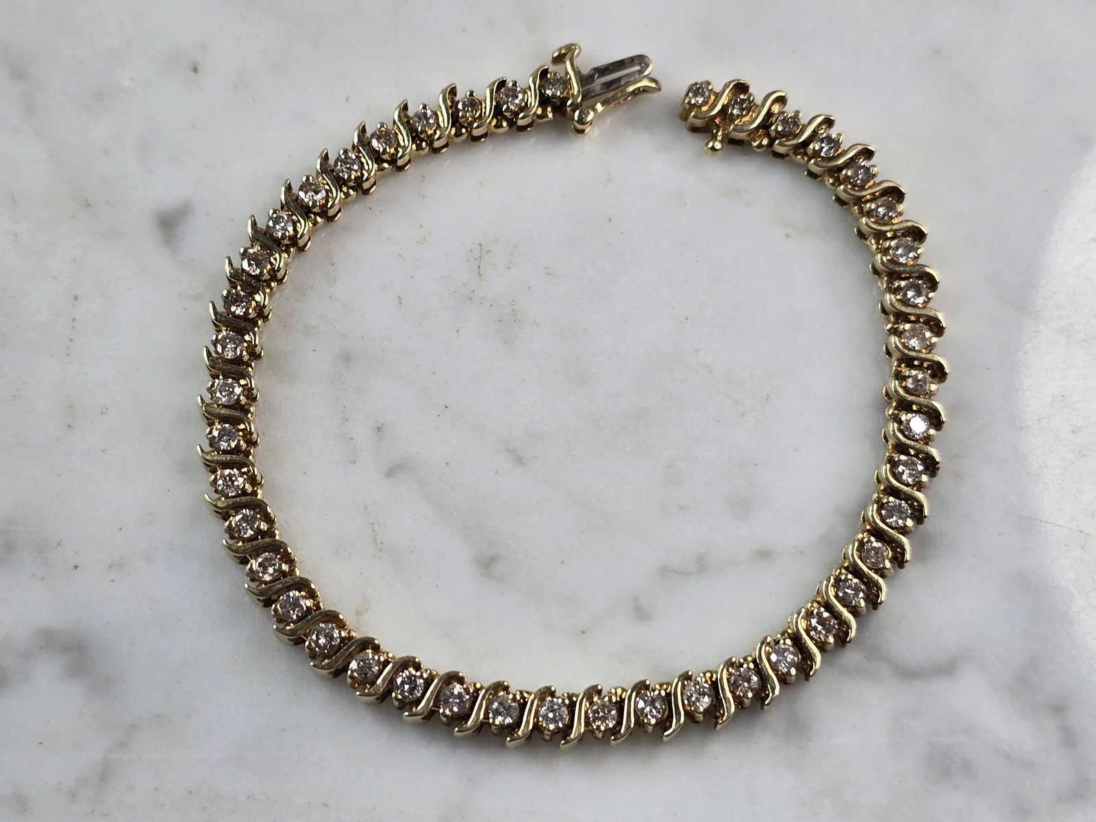 Womens Vintage Estate 14K Gold Diamond Tennis Bracelet (1 of 5)