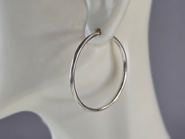 Womens Vintage Estate Sterling Silver Hoop Earrings