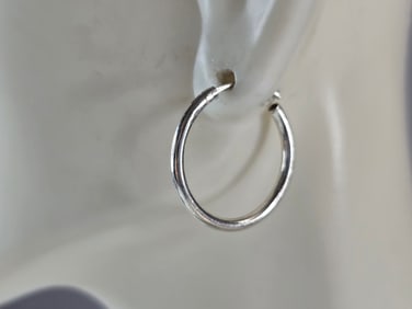 Womens Vintage Estate Sterling Silver Hoop Earrings