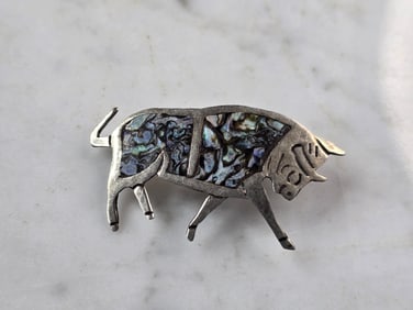 Womens Vintage Estate MOP Abalone Sterling Silver Bull Brooch Pin