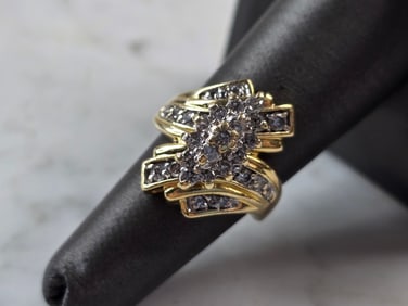 Womens Vintage Estate 14K Yellow Gold Diamond Ring