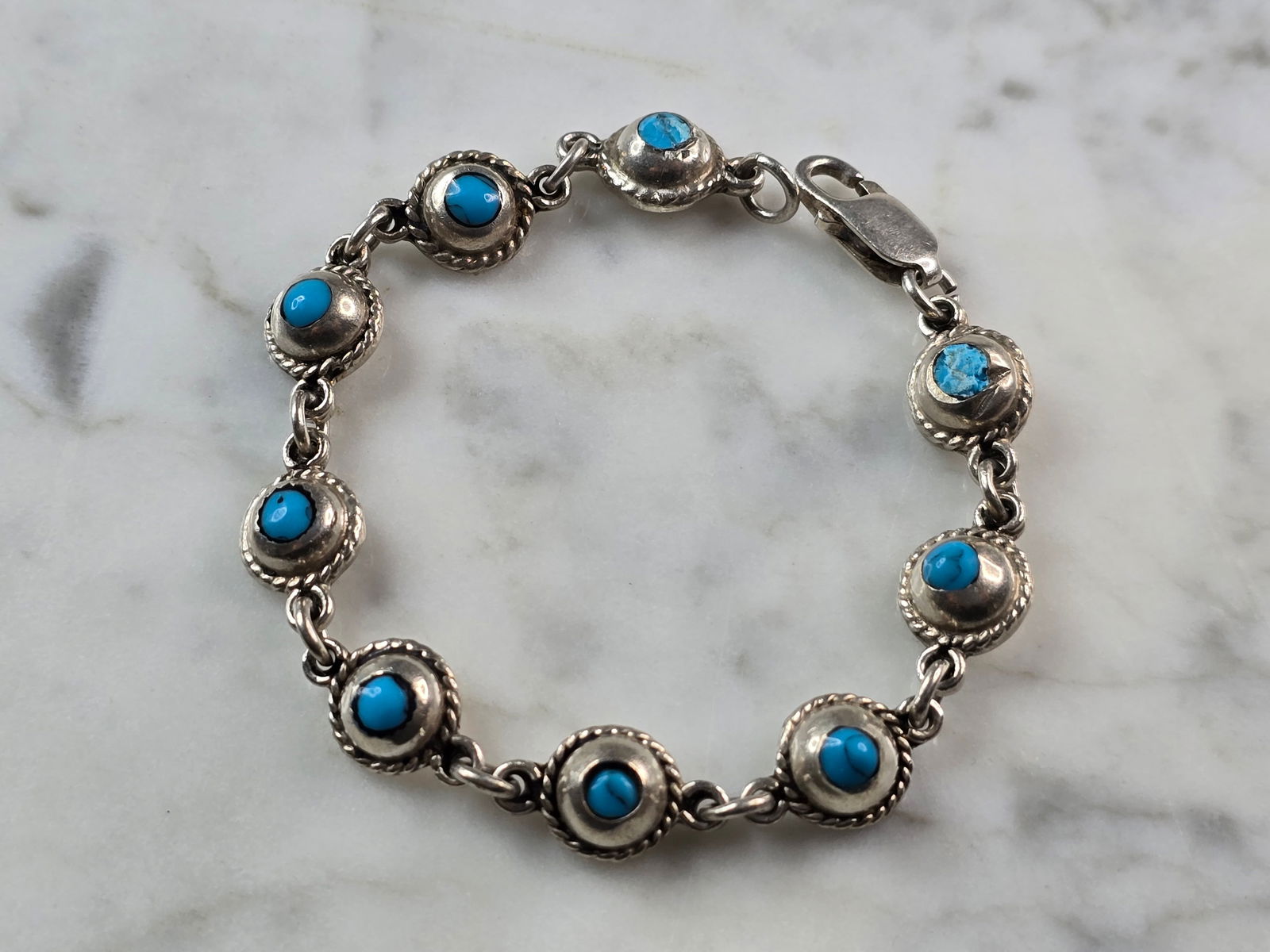 Womens Vintage Estate Sterling Silver Turquoise Bracelet (1 of 5)