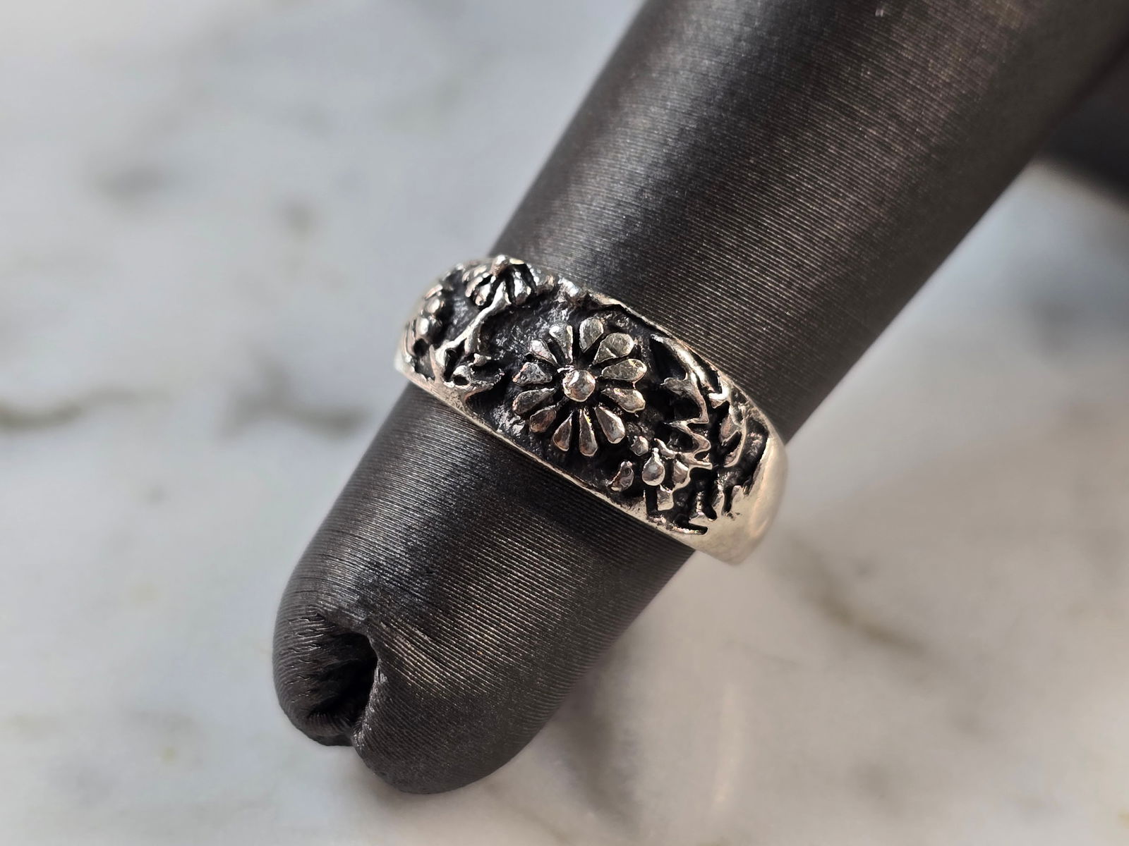 Womens Vintage Estate Sterling Silver Floral Toe Ring (1 of 4)
