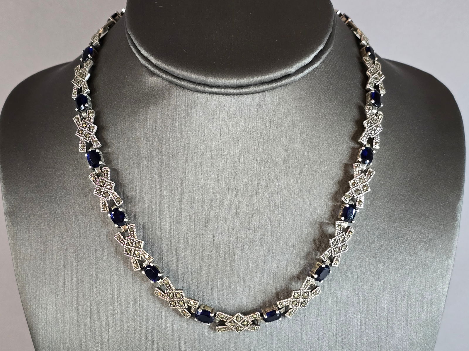 Womens Vintage Estate Sterling Silver Modernist Necklace (1 of 3)