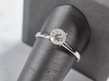 Womens Vintage Estate 10K White Gold Diamond Engagement Ring