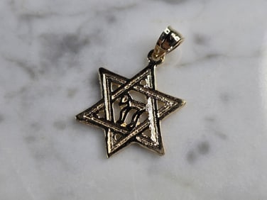 14K Yellow Gold Jewish Judaica Star of David Chai Pendant
