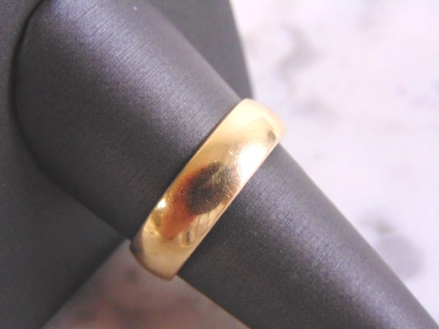Vintage Estate 14K Yellow Gold Band Wedding Ring (1 of 3)