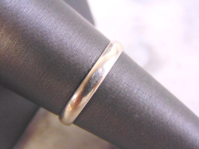 Vintage Estate 10K White Gold Band Wedding Ring (1 of 3)