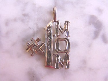Womens Vintage Estate Sterling Silver #1 MOM Pendant