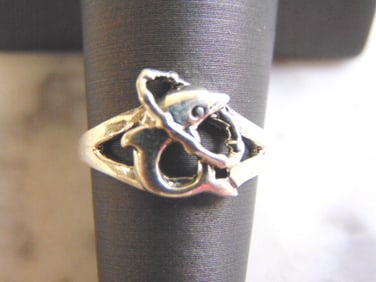 Womens Vintage Estate Sterling Silver Dolphin Ring