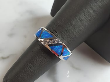 Womens Estate Sterling Silver Modernist Blue Opal Ring
