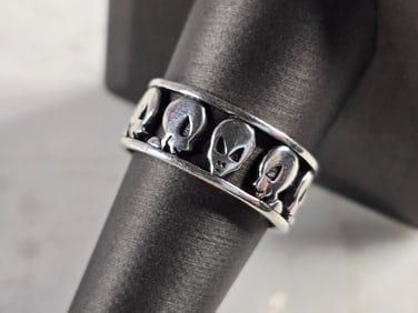 Womens Mens Sterling Silver Alien UFO Ring