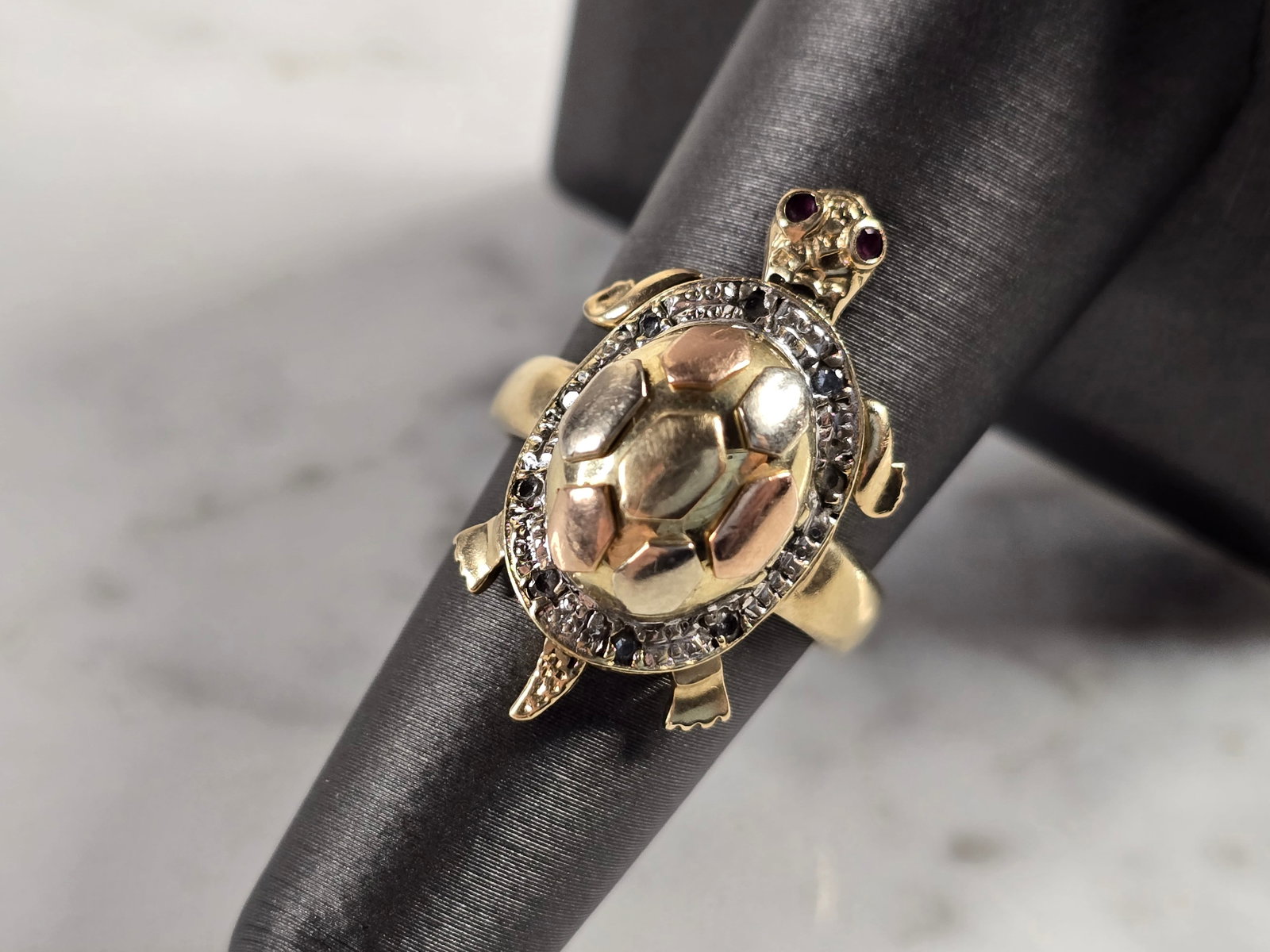 Womens Vintage Estate 14K Yellow & Rose Gold Turtle Ring (1 of 6)