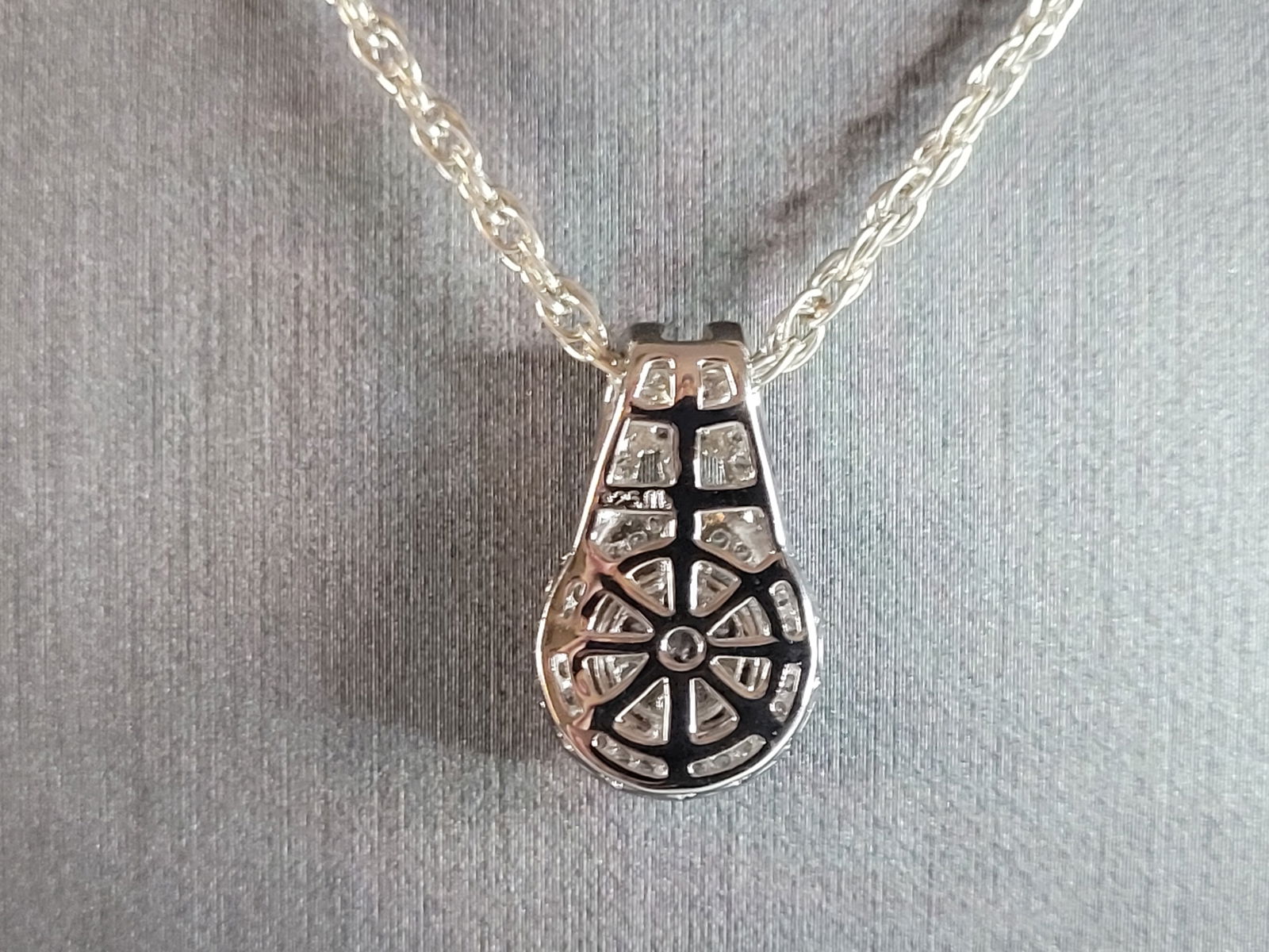 Womens Vintage Estate CZ Stones Pendant W/ Necklace - 3