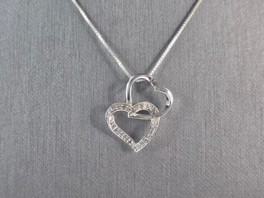 Womens Vintage Estate Sterling Silver Diamond Heart Pendant Necklace