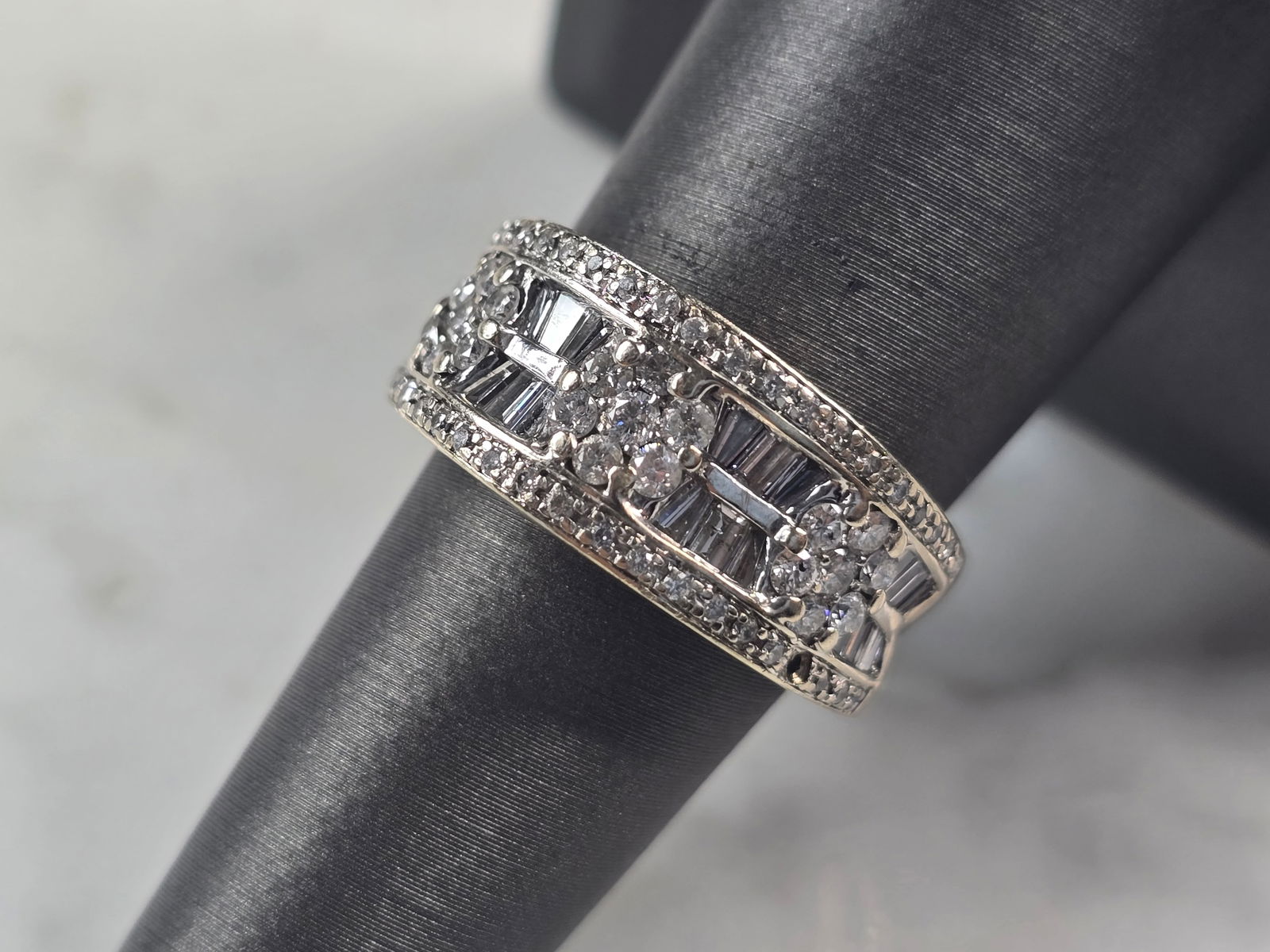 Womens Vintage Estate 14K White Gold Diamond Ring (1 of 7)