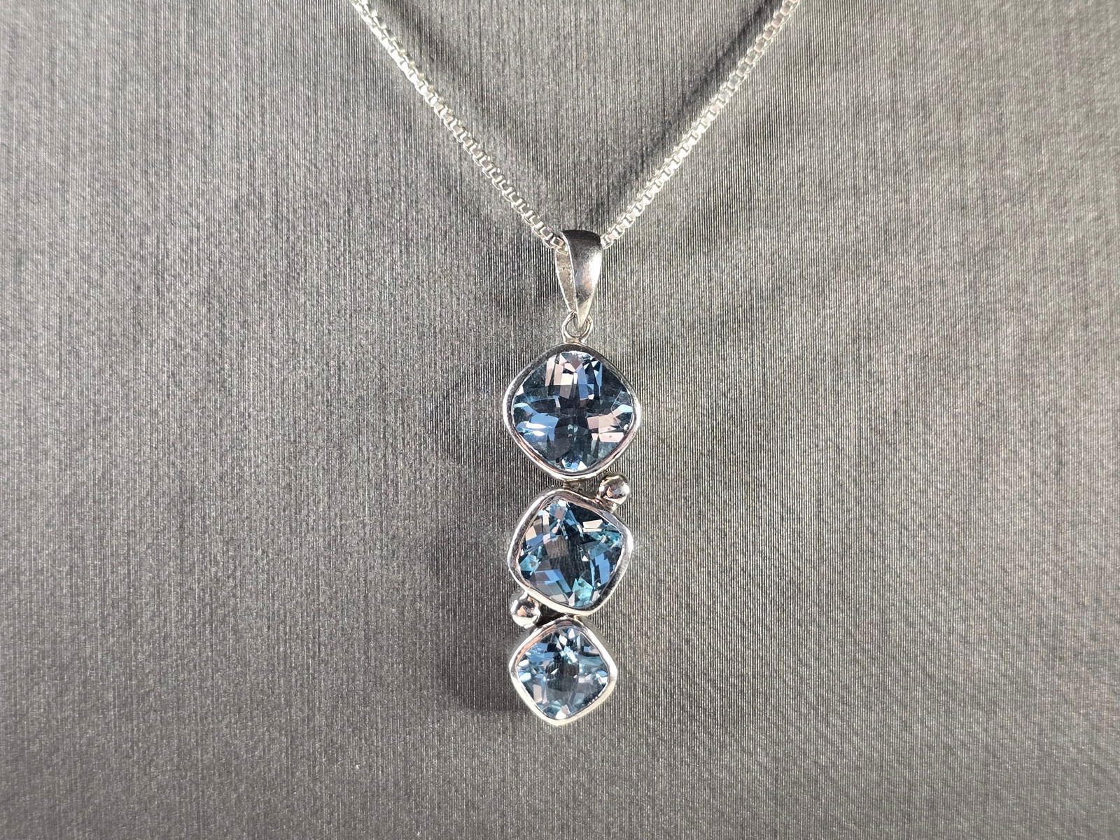 Womens Vintage Estate Sterling Silver Modernist Pendant & Necklace (1 of 4)