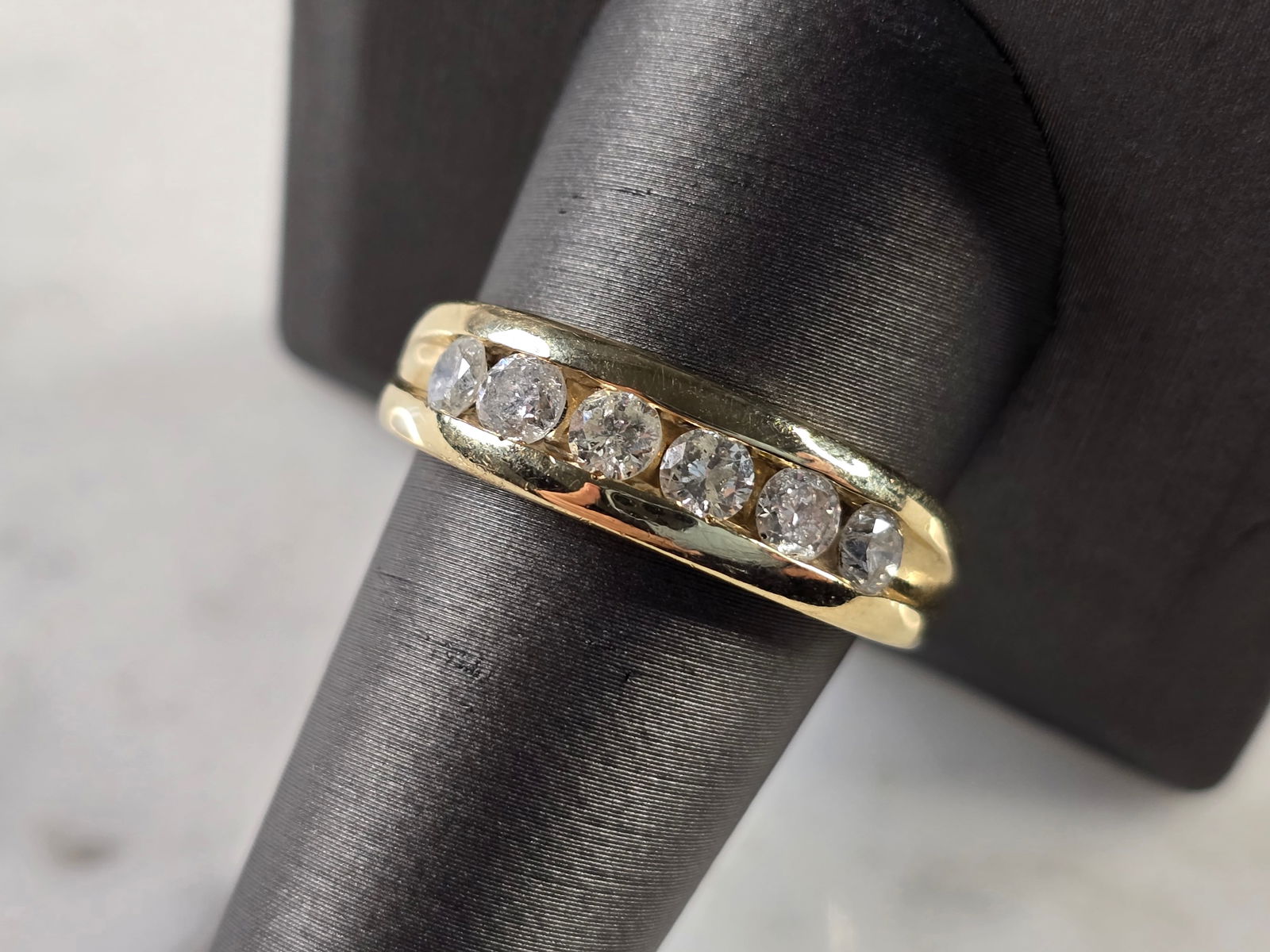 Mens Vintage Estate 10k Yellow Gold Diamond Ring (1 of 6)