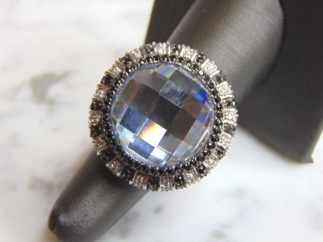 Womens Vintage Estate Sterling Silver CZ Stones Ring (1 of 5)
