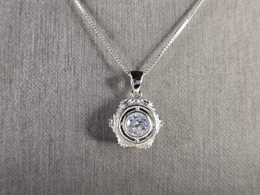 Womens Vintage Estate Sterling Silver CZ Pendant w/ Necklace
