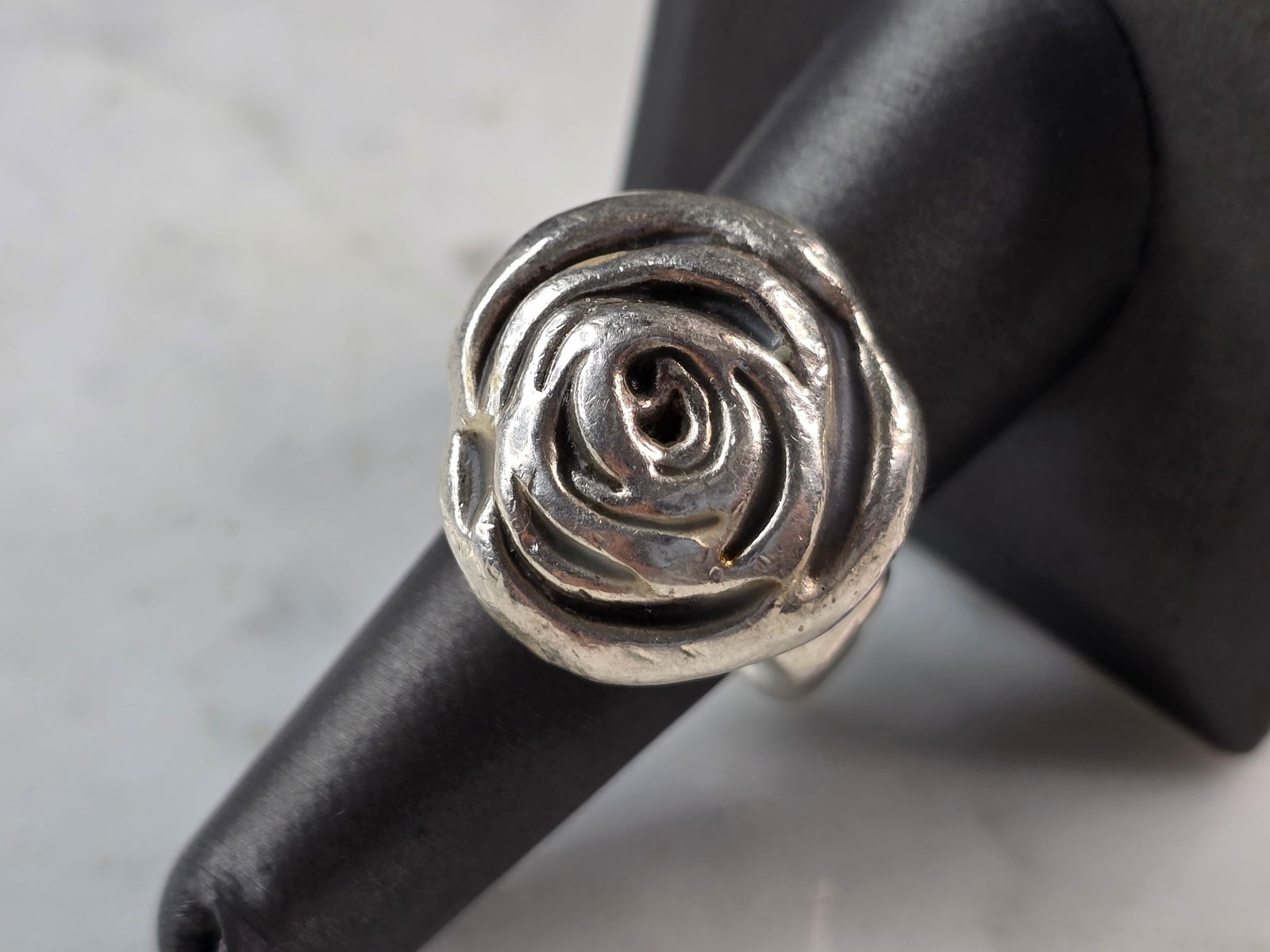 Womens Vintage Estate Sterling Silver Rose Flower Ring (1 of 6)