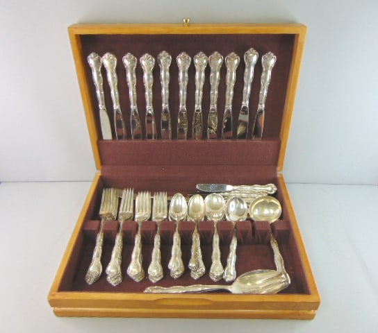 Gorham Sterling Silver Rondo Monogram Flatware 80pcs (1 of 10)