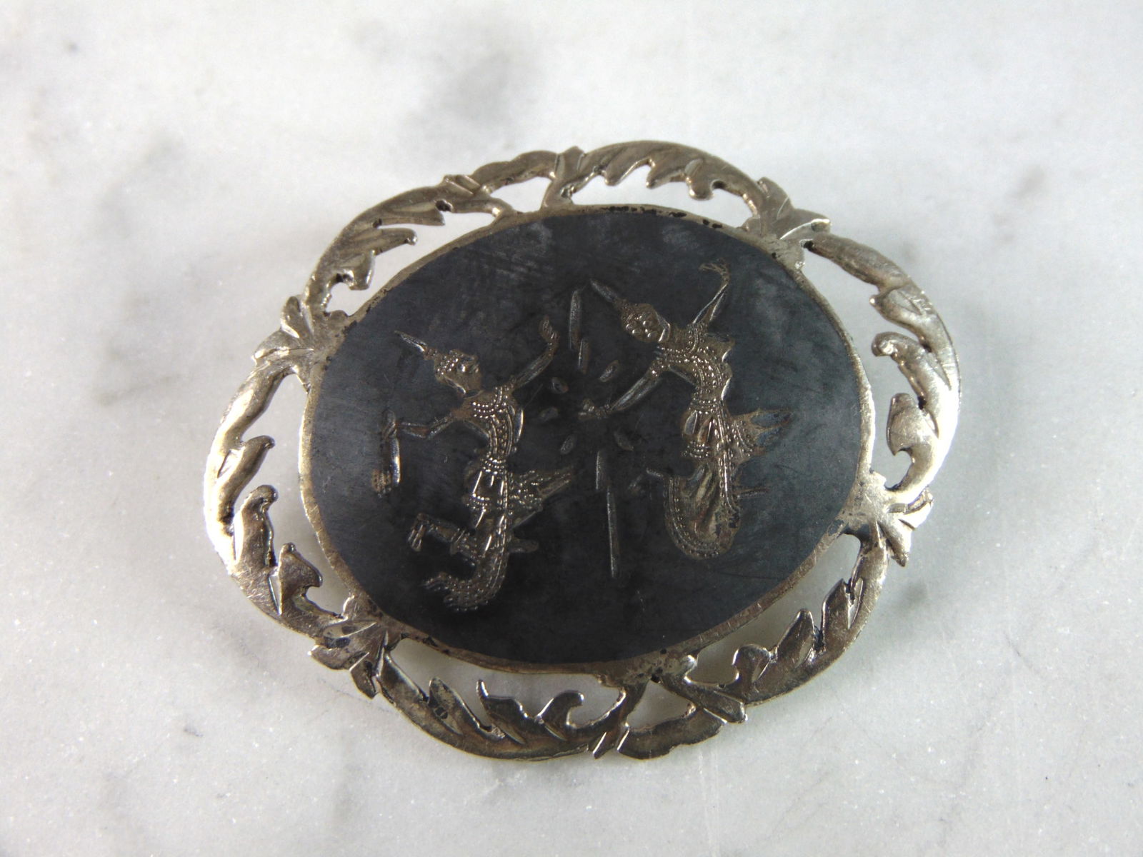 Womens Vintage Estate Sterling Silver Siam Brooch (1 of 2)