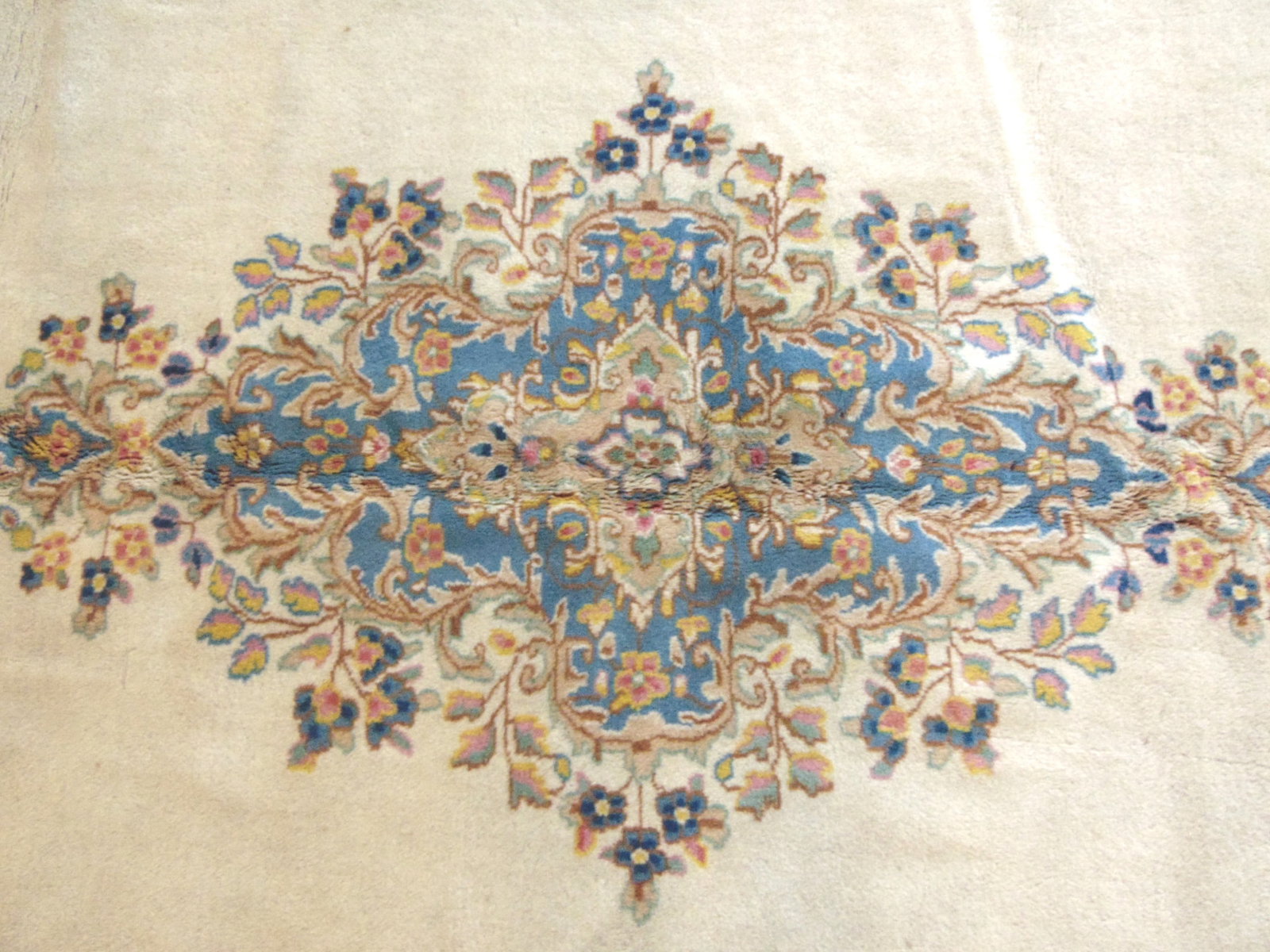 Vintage Estate Decorative Handmade Middle Eastern Rug - 3