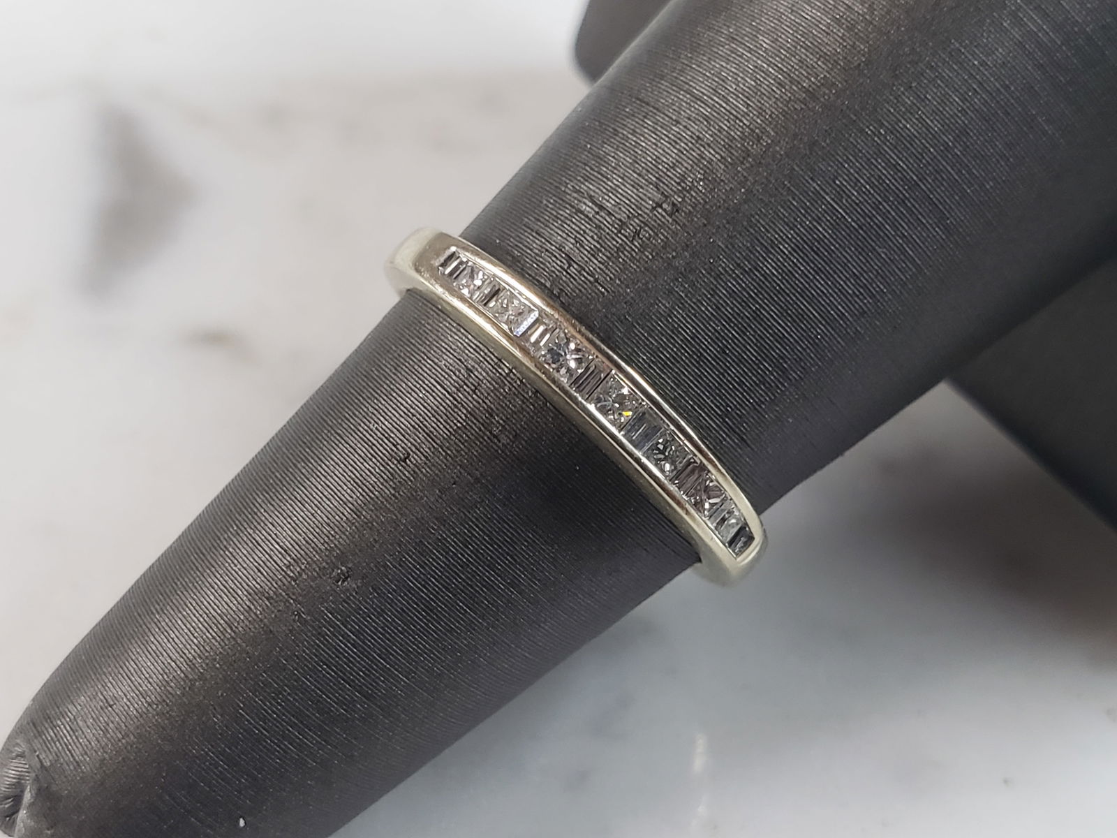 Womens Vintage Estate 14k White Gold Diamond Ring (1 of 5)