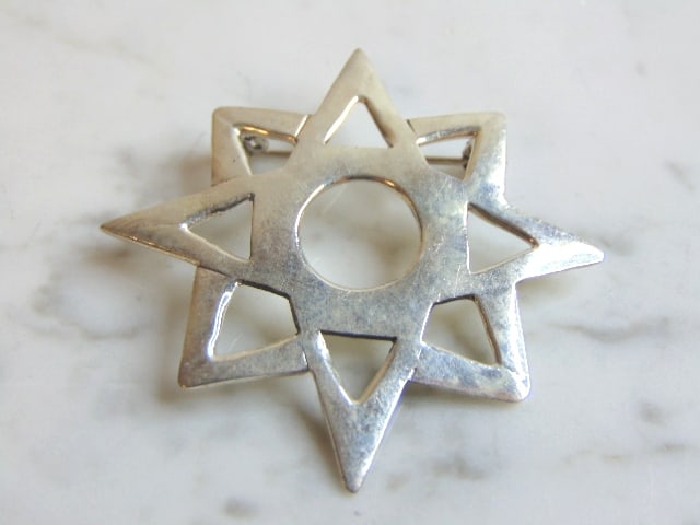 Womens Vintage Estate Sterling Silver Star Brooch (1 of 2)