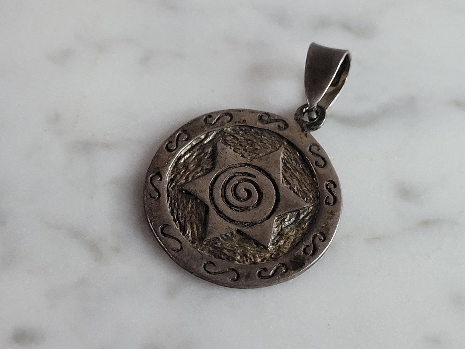 Womens Vintage Estate Sterling Silver Modernist Star Pendant (1 of 3)