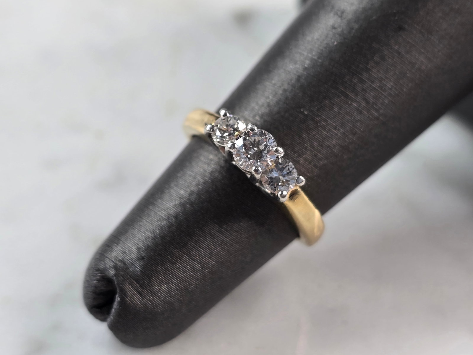 Womens Vintage Estate 14k Gold Diamond Ring (1 of 7)