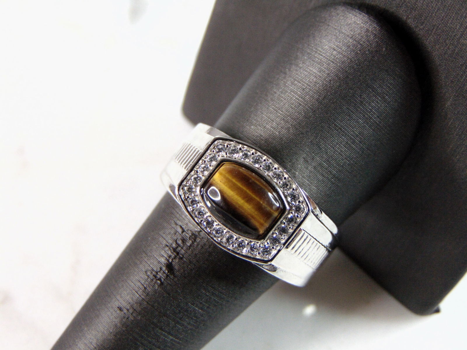 Mens Estate Sterling Silver Tigers Eye Ring (1 of 5)
