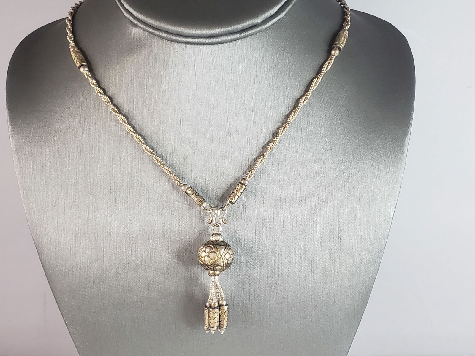 Womens Vintage Estate Sterling Silver Modernist Necklace (1 of 3)