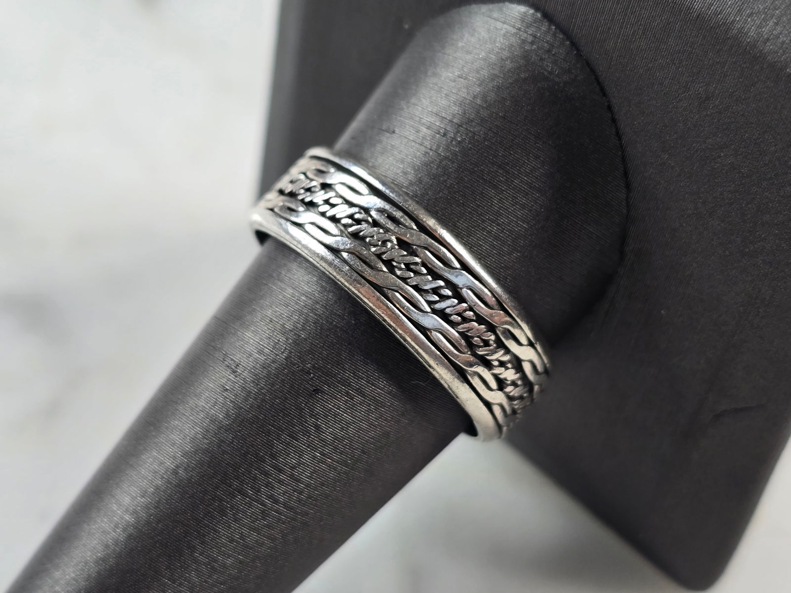 Mens Estate Sterling Silver Irish Celtic Eternity Knot Fidget Ring (1 of 4)