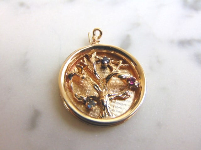 Womens Vintage Estate 14K Yellow Gold Tree of Life Pendant (1 of 2)