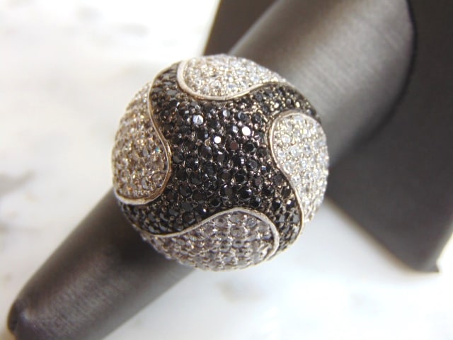 Womens Vintage Estate Sterling Silver CZ Stones Ring (1 of 4)