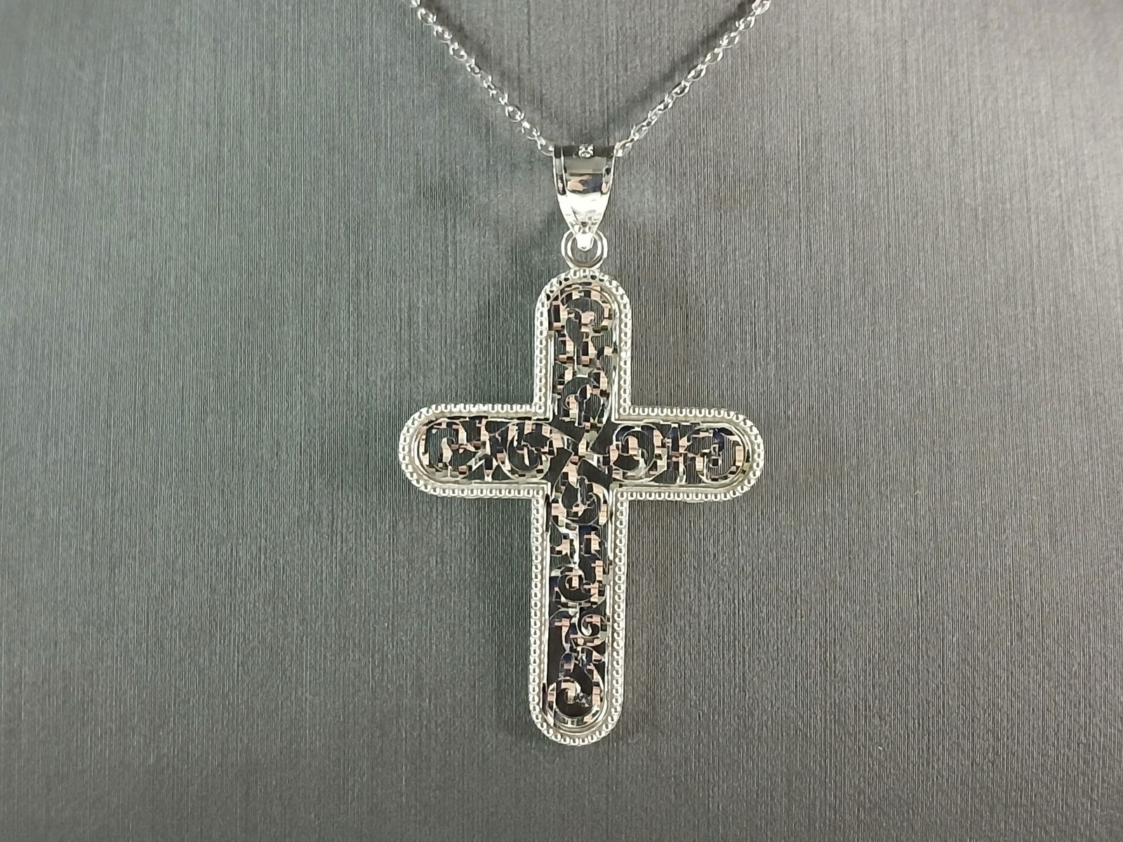 Womens Sterling Silver Religious Cross Pendant Necklace (1 of 4)