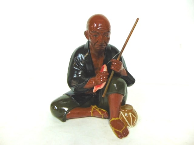 VINTAGE JAPANESE MUDMAN FISHERMAN FIGURE HAKATADOLL (1 of 6)