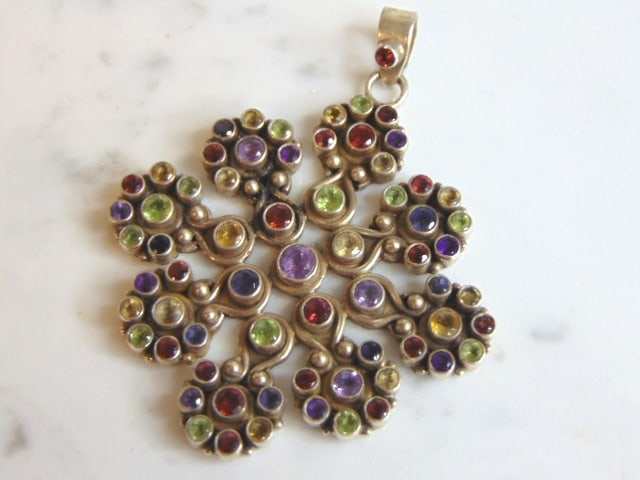 Womens Vintage Sterling Silver Multi Stone Pendant: FOR SALE IS THIS WOMENS VINTAGE ESTATE STERLING SILVER MULTI STONE PENDANT . PENDANT WEIGHS 33.2g AND PENDANT MEASURES 2 7/8" LONG BY 2 1/4" WIDE. MAKES A GREAT GIFT FOR THAT SOMEONE SPECIAL. IF ANY Q